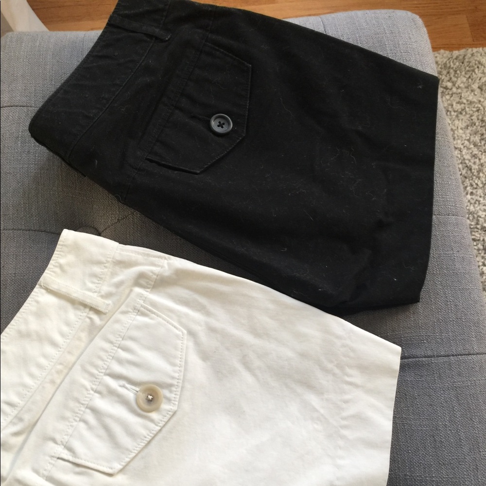 2for1 Banana Republic chino shorts black and cream